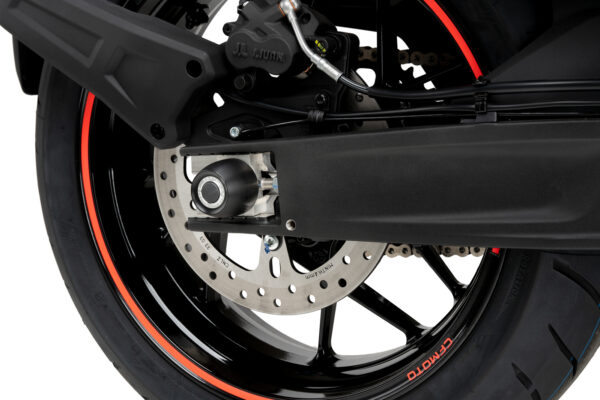 Puig SWINGARM PROTECTOR PHB19 KTM 790 DUKE 18' C/BLACK - Image 3