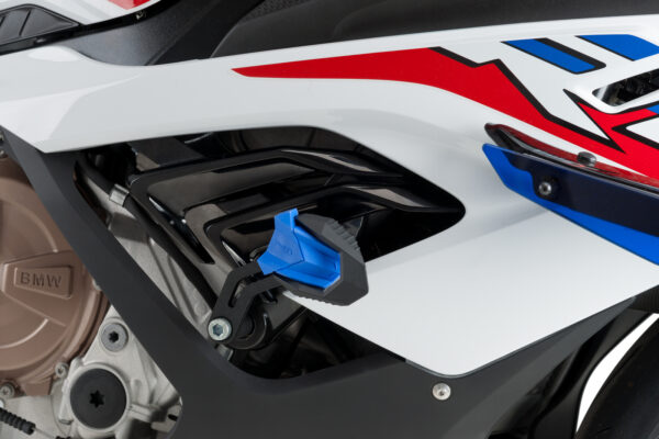 Puig FRAME SLIDERS R19 BMW S1000RR 19' C/BLACK - Image 3