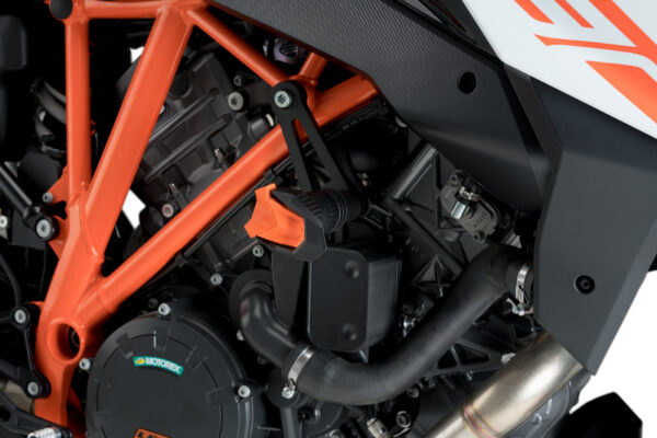 Puig CRASH PADS R19 KTM 1290 SUPERDUKE R/GT - Image 3