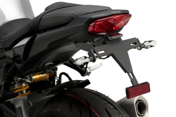 Puig LICENSE SUPPORT YAMAHA MT-10 / MT-10 SP 22'- C/BLA - Image 3