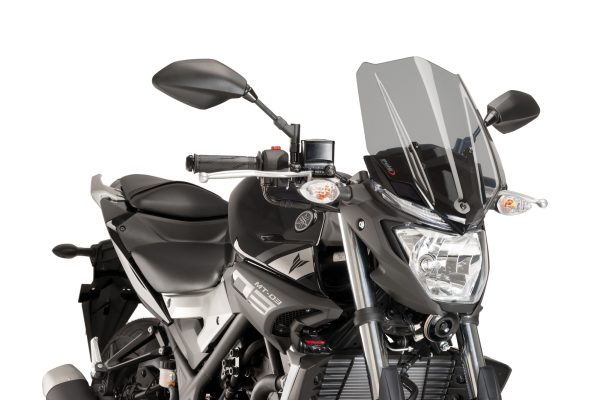 Puig WINDS. NEW GENERATION TOURING YAMAHA MT-03 16-18'