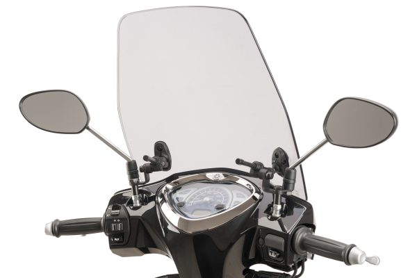 Puig WIND MOD. TRAFIC YAMAHA D'ELIGHT 17-18'- C/SMOKE - Image 3