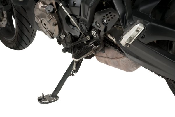 Puig SIDE STAND FOOT ENLARGER YAMAHA C/BLACK - Image 3