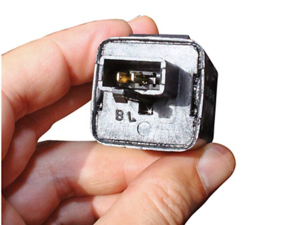 HIGHSIDER FLASHER RELAY S TRIPLE CONN 2 PIN - Image 3