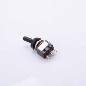 HIGHSIDER TOGGLE SWITCH W/ RUBBER CAP M6