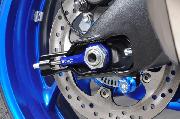 Bonamici Racing Aluminum chain adjuster SuzukiGSX-R 1000 17> - BLUE - Image 3