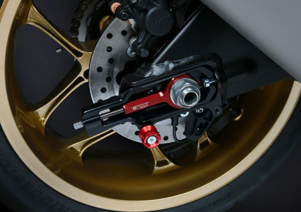 Bonamici Racing Aluminum chain adjuster Yamaha YZF R1 20> - RED - Image 3